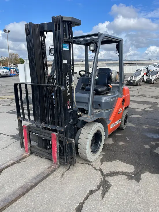 2018 Toyota 8FGU25 Warehouse Forklift