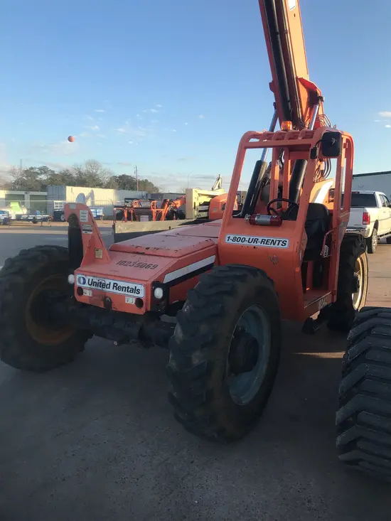 2014 SKYTRAK 8042 Forklift