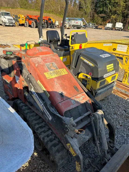 2019 Ditch Witch SK600 Track Loader