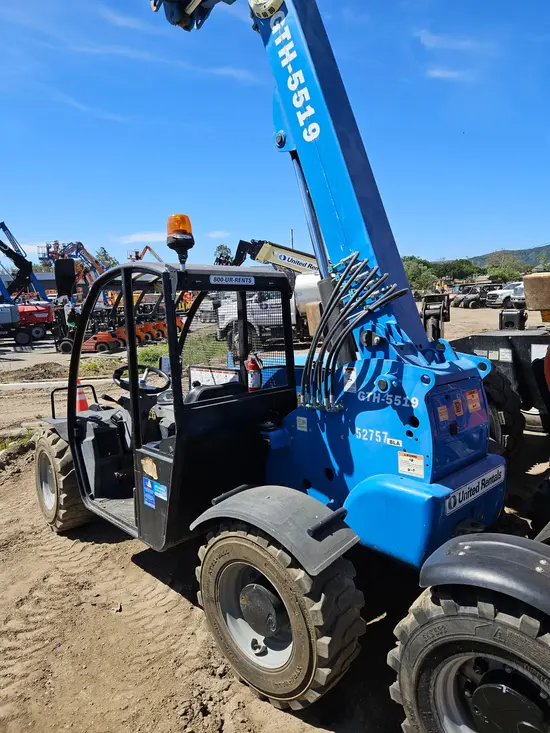 2017 Genie GTH-5519 Forklift