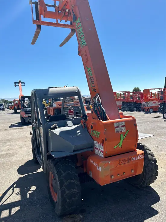 2014 XTREME XR5919 Forklift