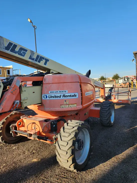 2014 JLG 600A Articulating Boom Lift