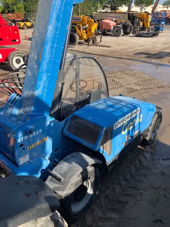 2017 Genie GTH-5519 Forklift