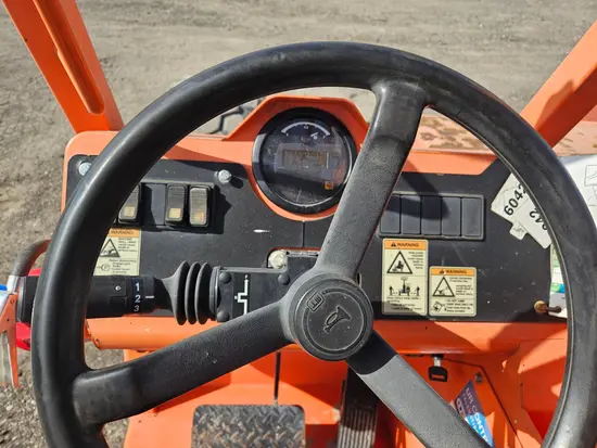 2016 SKYTRAK 6042 Forklift