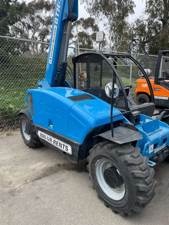2017 Genie GTH-5519 Forklift