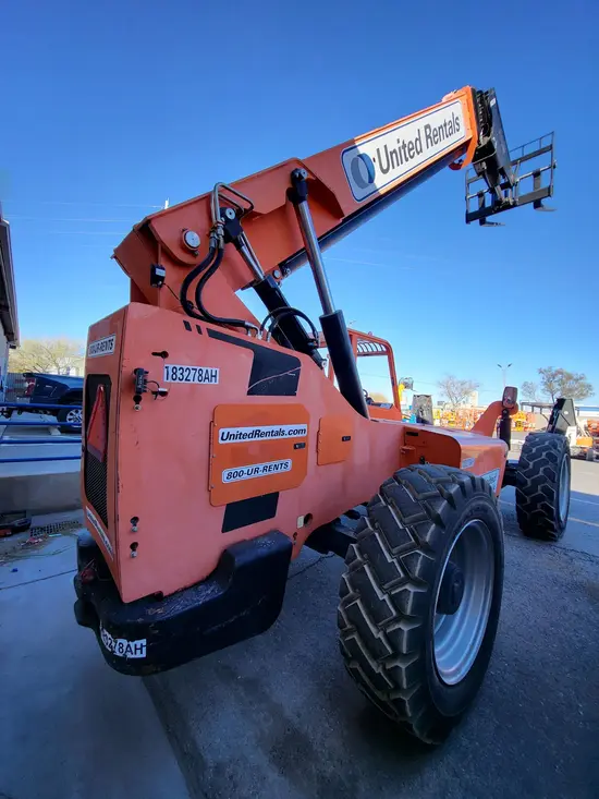 2017 SKYTRAK 10054 Forklift