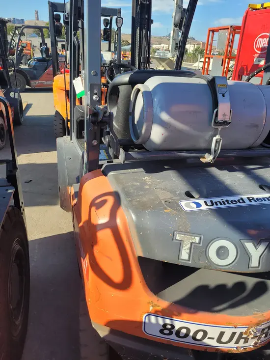 2018 Toyota 8FGU25 Warehouse Forklift