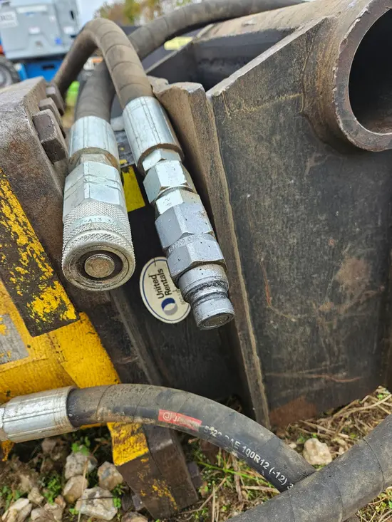 2014 Atlas Copco SB 452 Attachment