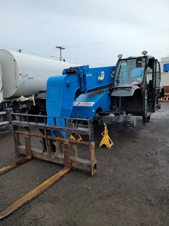 2015 Genie GTH-844 Forklift