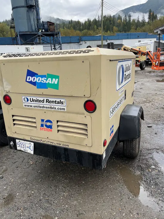 2017 Doosan P425WJD-IQ-T3 Air Compressor