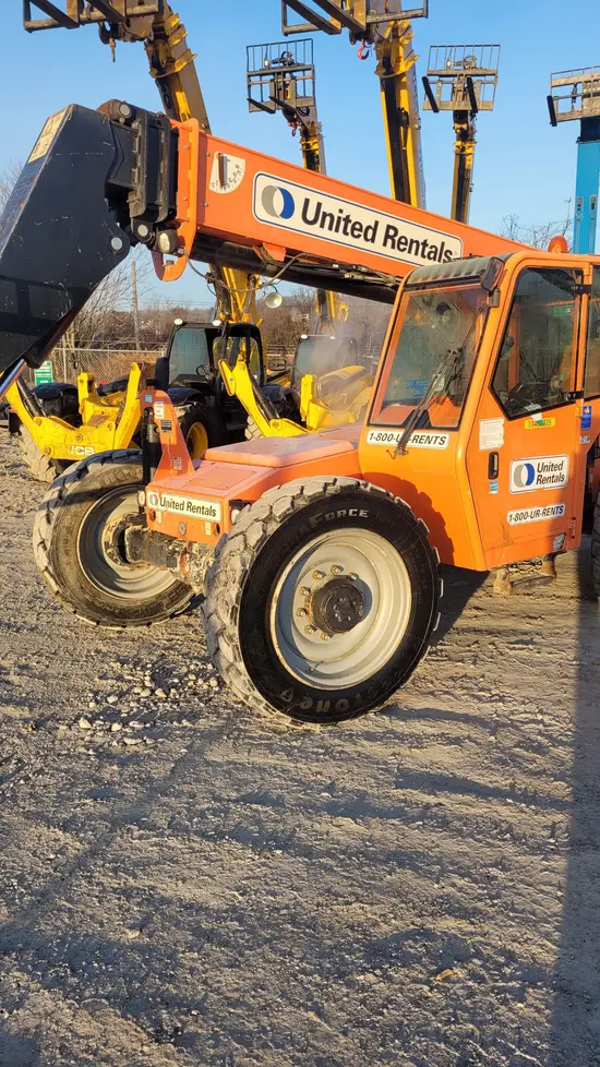 2016 SKYTRAK 8042 Forklift