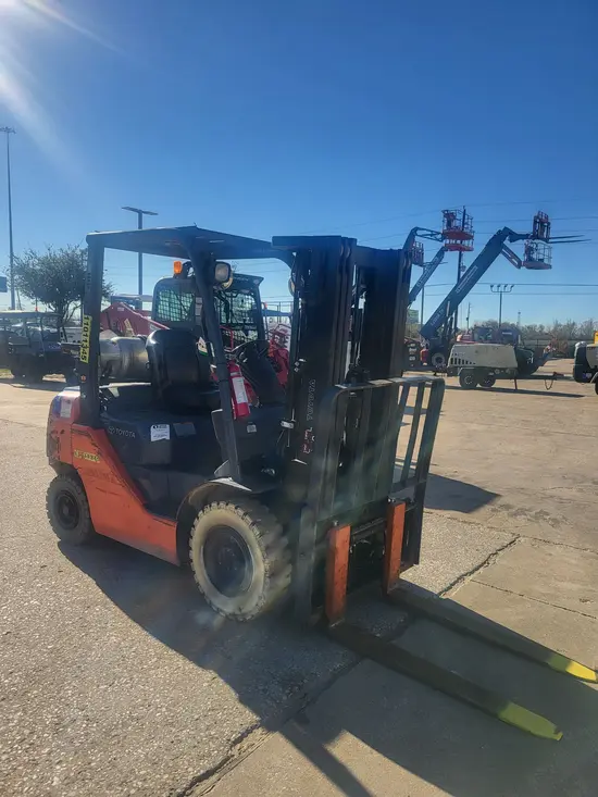 2019 Toyota 8FGU25 Warehouse Forklift
