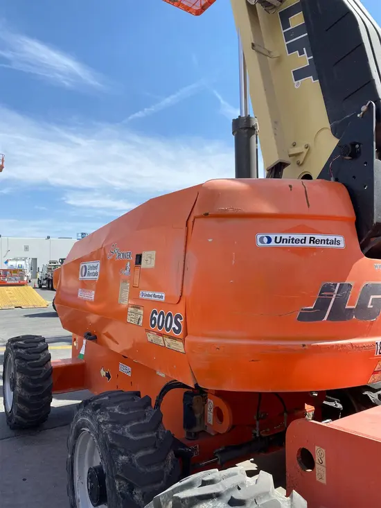 2017 JLG 600S Boom Lift