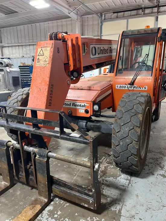2015 SKYTRAK 8042 Forklift