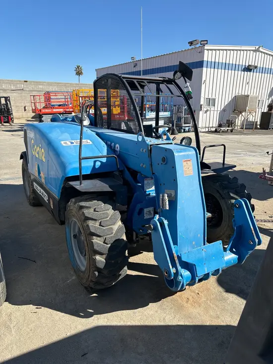 2017 Genie GTH-5519 Forklift