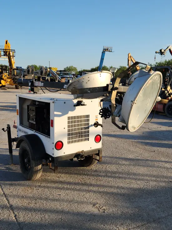 2018 Magnum Pro MLT3060 Towable Light Tower