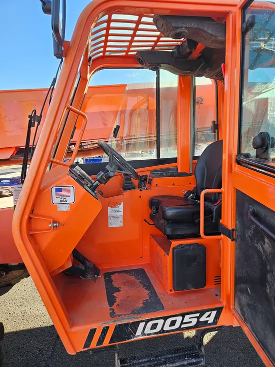 2017 SKYTRAK 10054 Forklift