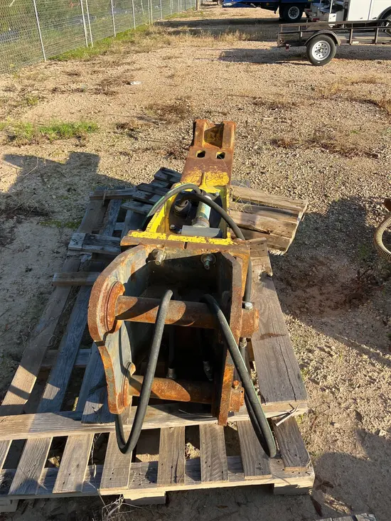 2015 Atlas Copco MB1500 Attachment