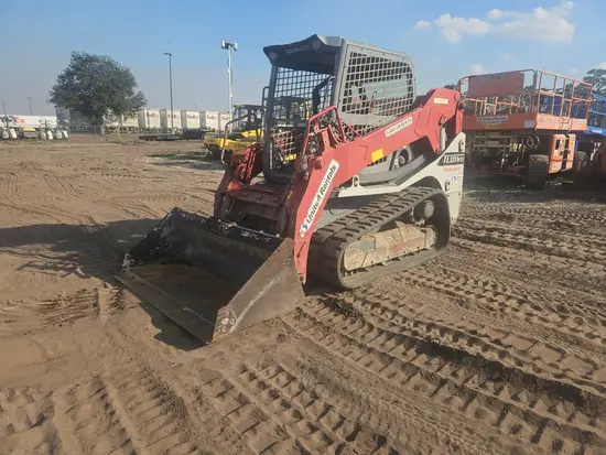 2017 Takeuchi TL10V2-R Track Loader