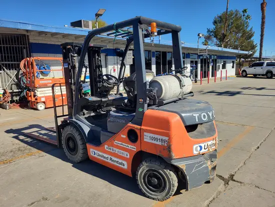 2019 Toyota 8FGU25 Warehouse Forklift