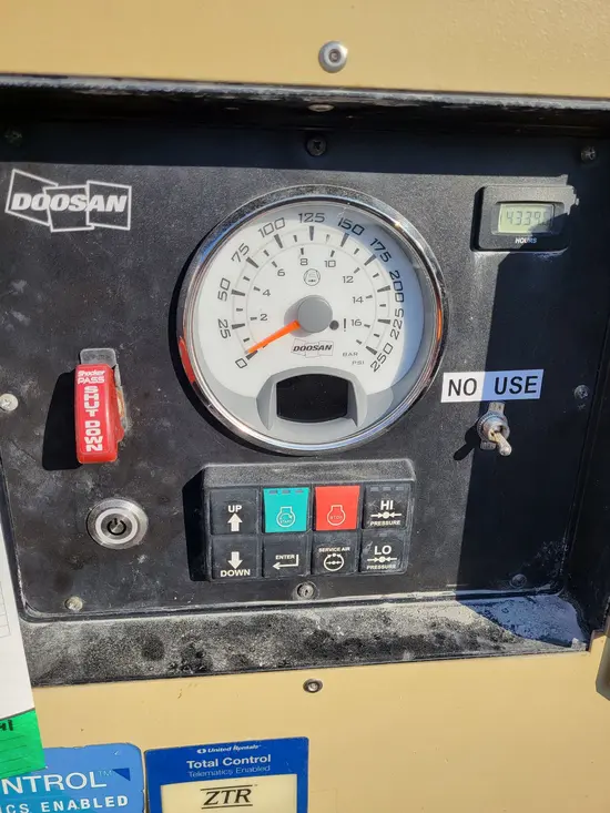 2020 Doosan P425/HP375WCUT4 Air Compressor