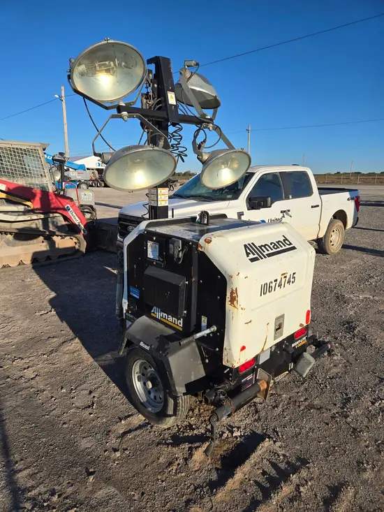 2017 Allmand NIGHT-LITE PRO Towable Light Tower