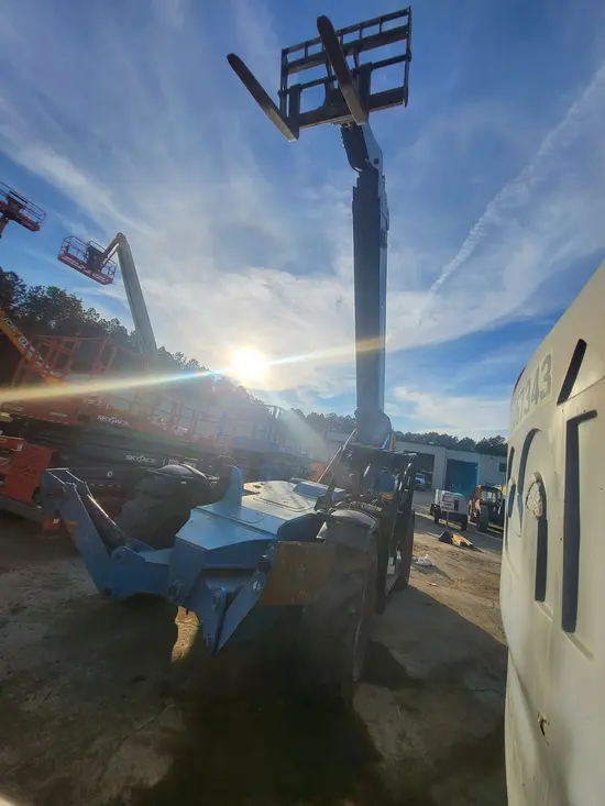 2016 Genie GTH-1056 Forklift