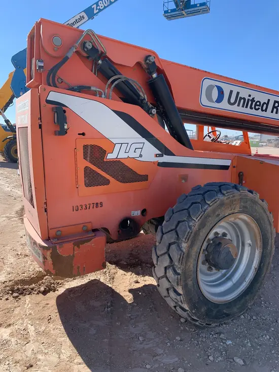 2015 SKYTRAK 8042 Forklift