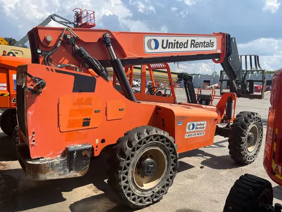 2016 SKYTRAK 8042 Forklift