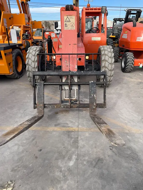 2015 SKYTRAK 6042 Forklift