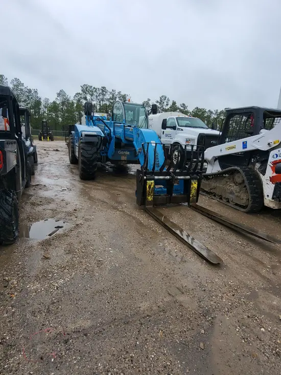 2017 Genie GTH-1544 Forklift