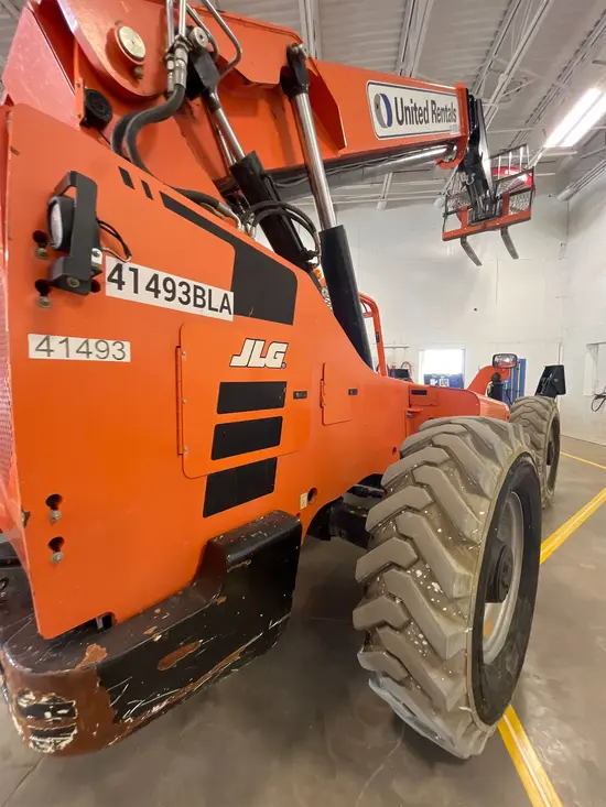 2017 SKYTRAK 10054 Forklift