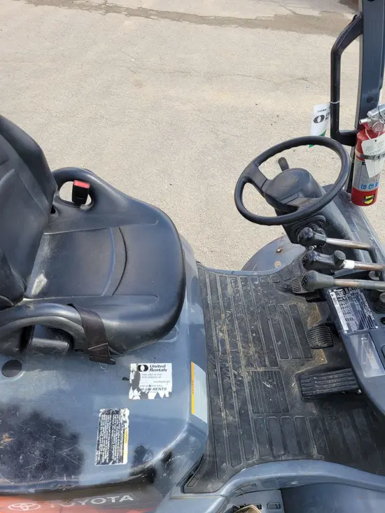 2017 Toyota 8FGU25 Warehouse Forklift