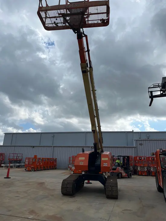 2017 JLG 600SC Boom Lift