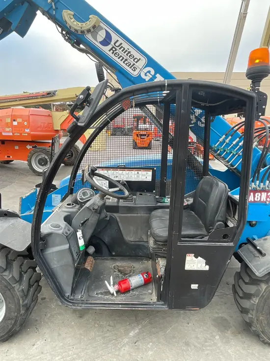 2017 Genie GTH-5519 Forklift