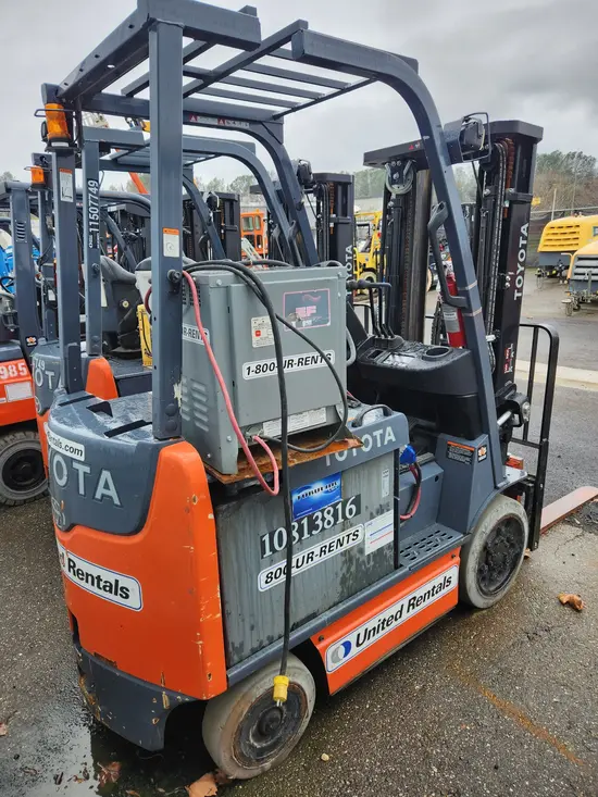 2018 Toyota 8FBCU25 Warehouse Forklift
