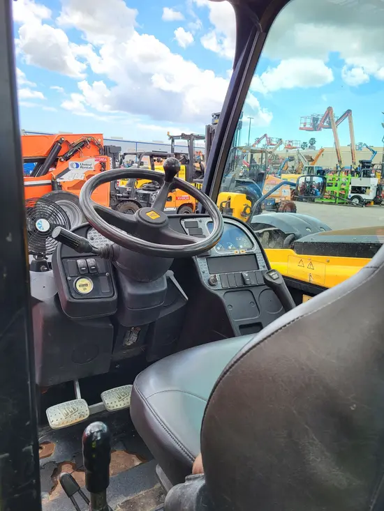 2016 JCB 507-42 Forklift
