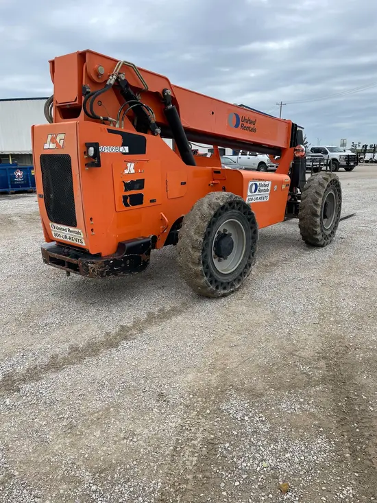 2016 SKYTRAK 6042 Forklift