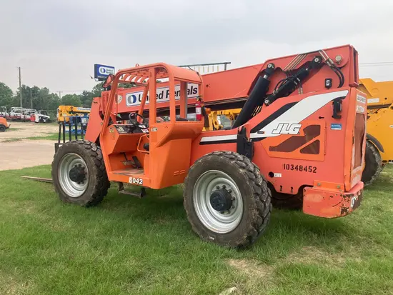 2015 SKYTRAK 8042 Forklift