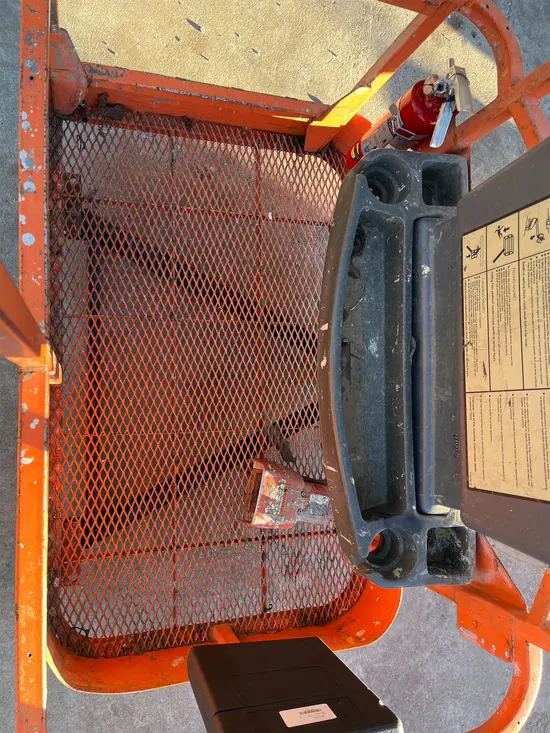 2012 JLG E300AJP Articulating Boom Lift