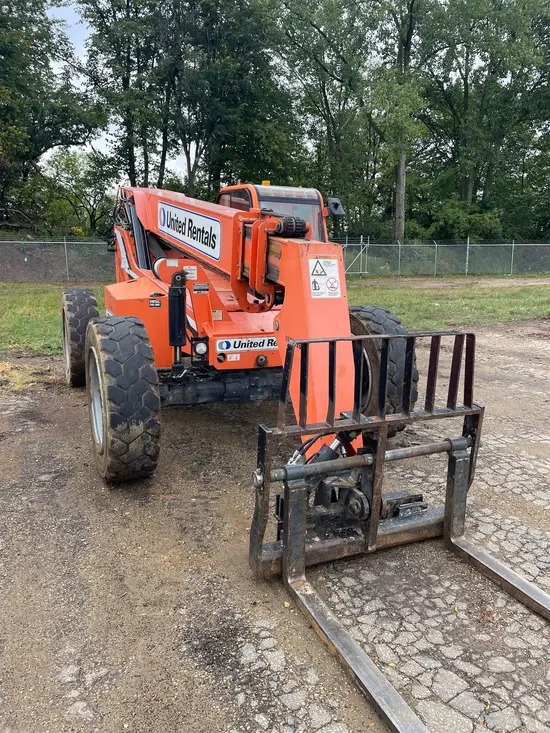 2015 SKYTRAK 8042 Forklift