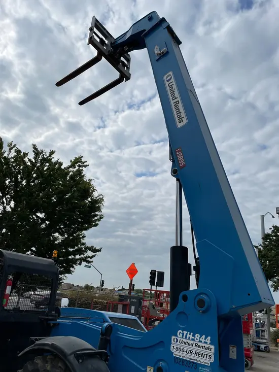 2014 Genie GTH-844 Forklift