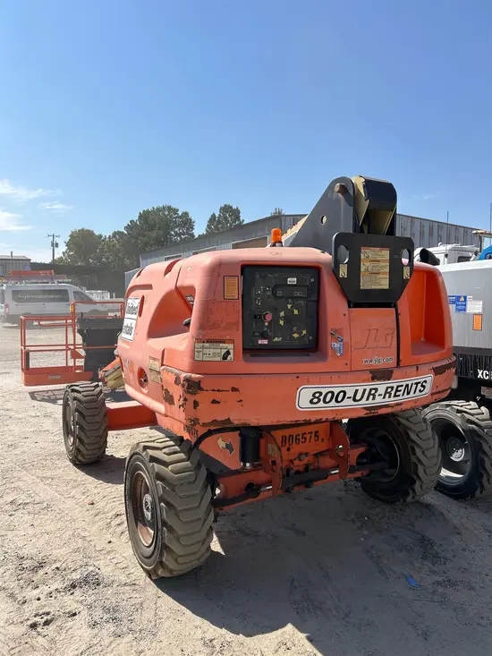 2013 JLG 400S Boom Lift