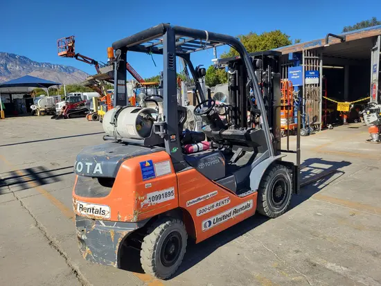 2019 Toyota 8FGU25 Warehouse Forklift
