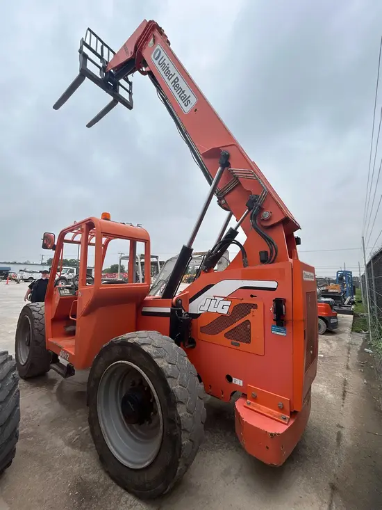 2015 SKYTRAK 6042 Forklift