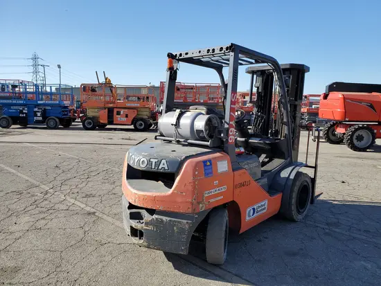 2016 Toyota 8FGU30 Warehouse Forklift