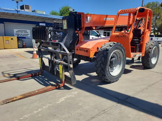 2018 SKYTRAK 6036 Forklift