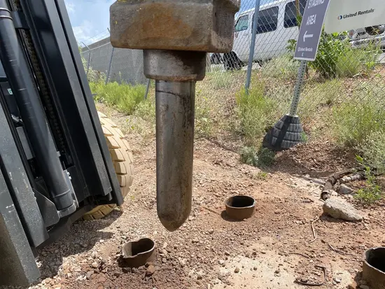 2019 Atlas Copco SB 452 Attachment