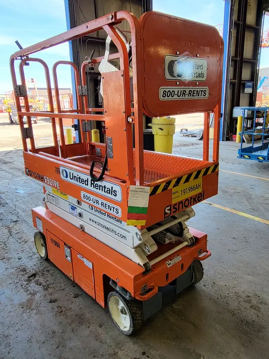 2017 Snorkel S3219E Scissor Lift