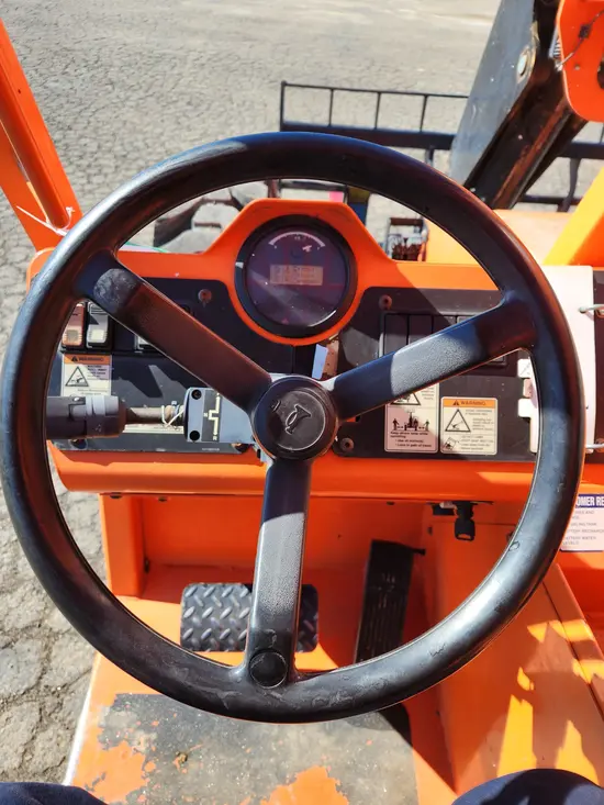 2015 SKYTRAK 8042 Forklift